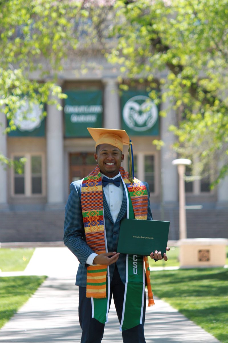 kobalways_livin's tweet photo. Graduated with a Bachelors in Business Administration, Concentration in Marketing 

✅Cumma Laude 
✅ 3 Business Certificates
✅ College Educated
✅Part of the 14% of Black Men with a bachelors degree

All the hard work and grit paid off K True! Excited for what's next in store! https://t.co/eYzfwnsOLT