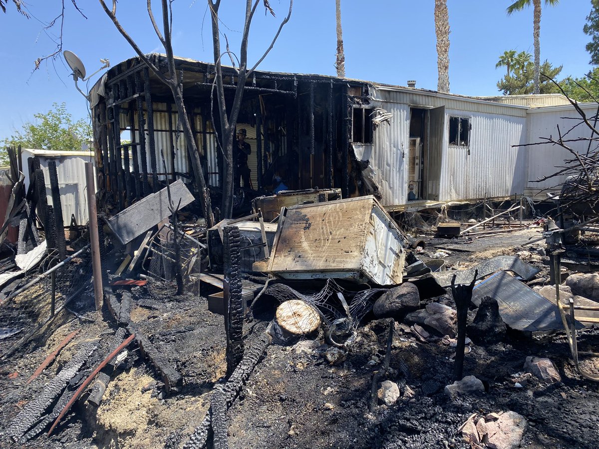kerncountyfire's tweet image. Mobile home fire sends one person to the hospital, kills multiple pets

Details: bit.ly/3MrXizu
#kerncountyfiredepartment