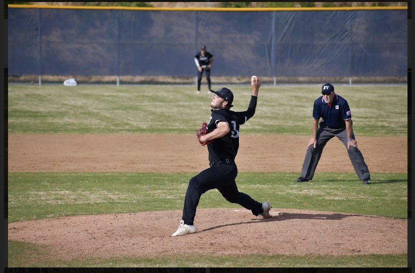 GoBHSBaseball's tweet photo. Huge Semi Final 6-2 win for the Bobcats. Bulldog performance from SR @Jack13Robinson 6.1 IN 2 runs 8Ks. Offense led by @CooperHarris25 3/3 2 2Bs 3RBI, @CarsonEstridge 2B RBI @jpwilliams_19 1/3 RBI. https://t.co/8T1m07lE3z