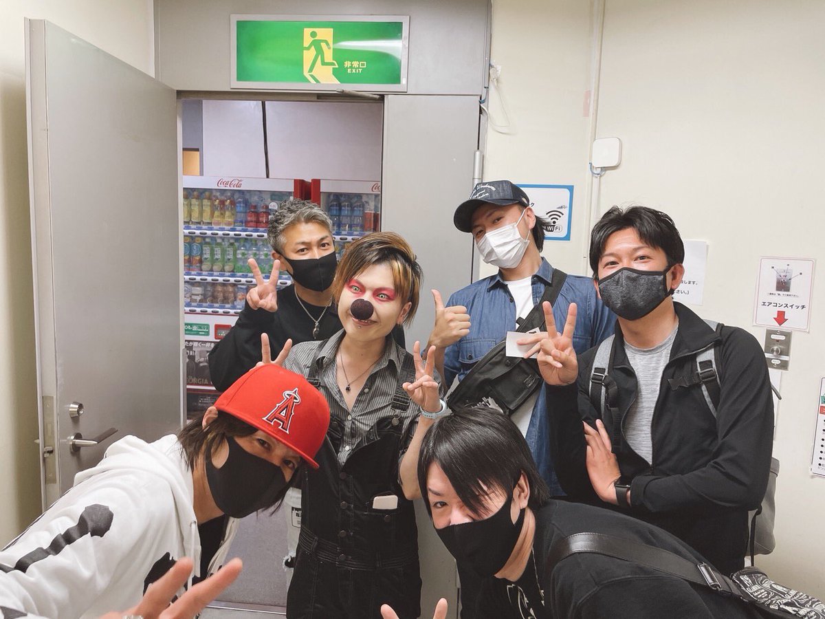 hirtgb's tweet photo. この歳になると友達のありがたみをさらに強く感じますね✨エルムメンバー含めジキルさんがいなかったら縁がなかった人が多いので出会いをくれてホント感謝してます。またいつかみんなで飲もうぜ🍻

おはようございます https://t.co/rlxHpNtjwT
