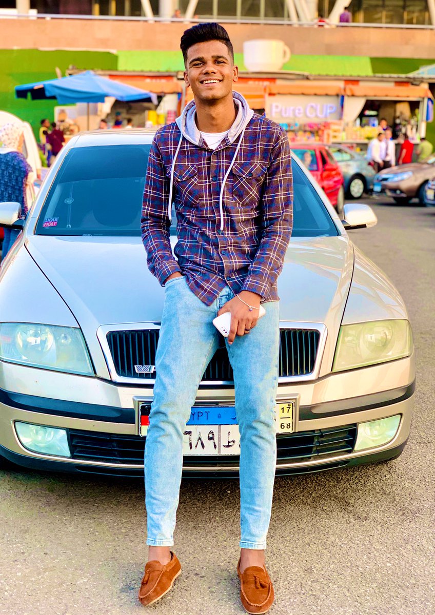 الأياام اللي جاايه لا فيهاا راحه ولاا برااحه🖤👾✨