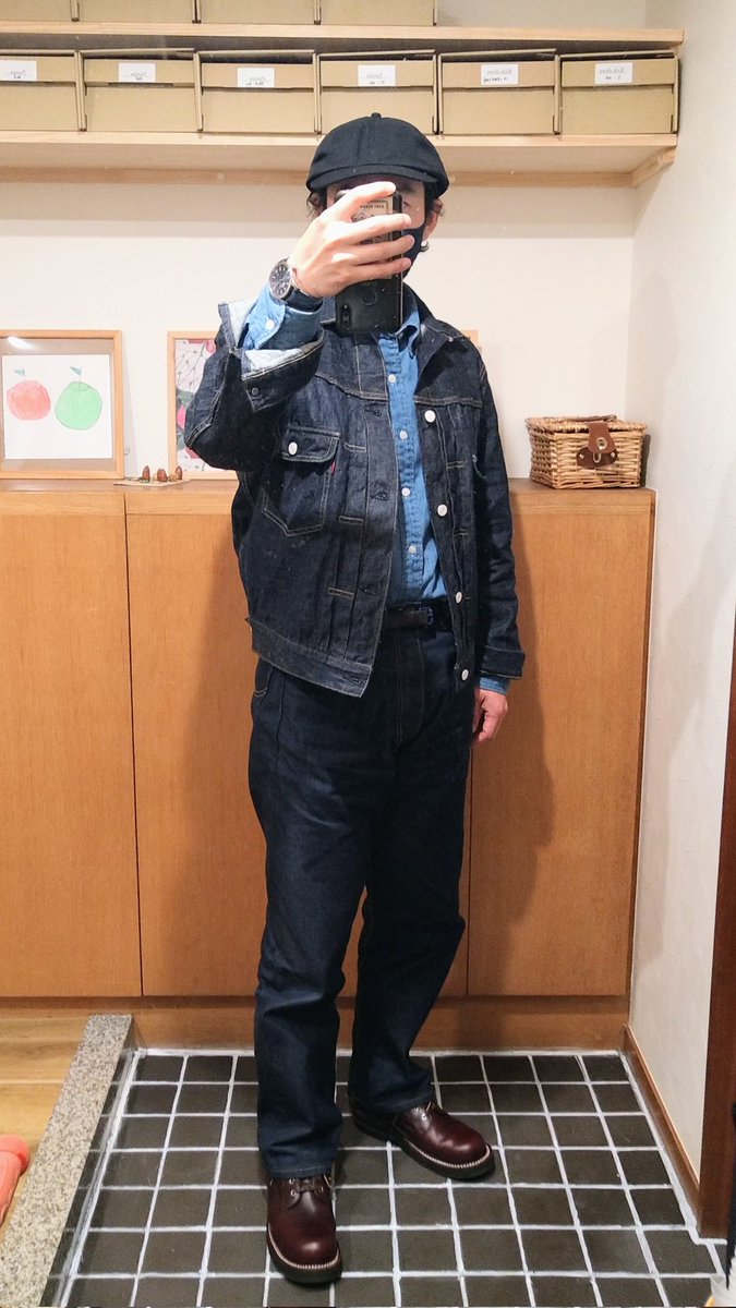 zine_bay's tweet photo. 今日はあたたかくなりそうだけど、まだそうでもないのでジージャン着てく！インナーはデニムシャツのデニムオンデニムオンデニム

#warehouse #lot2002xx
#LEEarchives #101B #1944model https://t.co/V7HE1pWzug