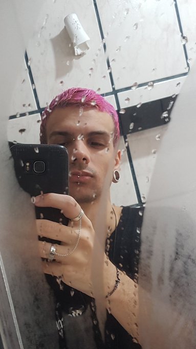 De uma &eacute;poca onde tomar banho n&atilde;o parecia uma tortura! https://t.co/ZiFCC2L5qH<a href="/tag/novafotodoperfil"class="tags"><span>#novafotodoperfil</span></a>