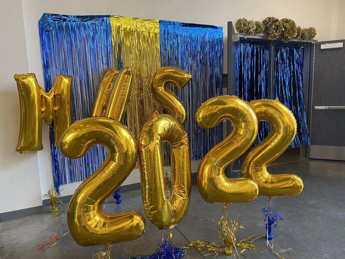 Milby_HS's tweet photo. Tonight we honored our seniors for their academic and community service achievements. Thank you @Principal @rpena3kr @MilbyNhs Mr Banda and everyone who made this celebration memorable for our students and their families. https://t.co/FEDjroP1l4