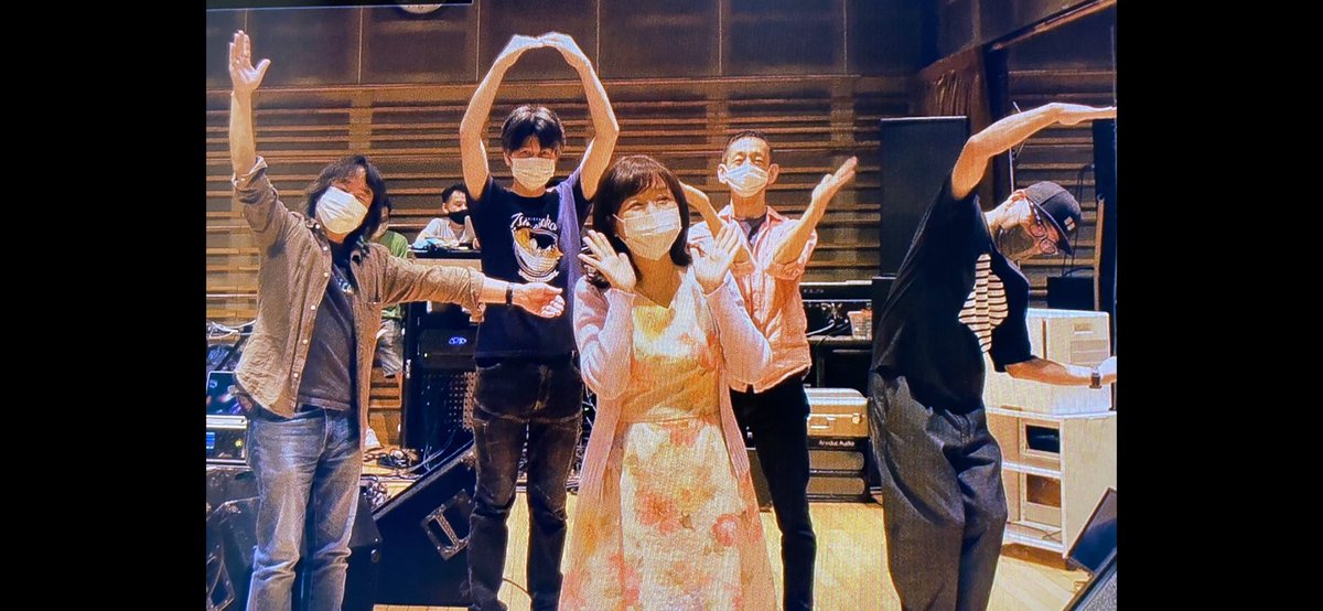 75o8yi6o09tJ9vw's tweet photo. お早うございます😊🎶
良き一日でありますように🌹
#岡村孝子
#ENCOREIX
#孝子さんをともに応援📣🎶🌸😊 https://t.co/DIPyoMPeKz