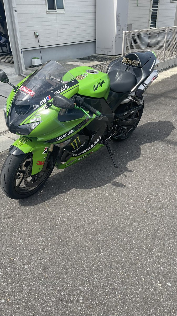 kmk_141's tweet photo. いい天気だぁ🏍☀️ https://t.co/i9rOsMJ17n