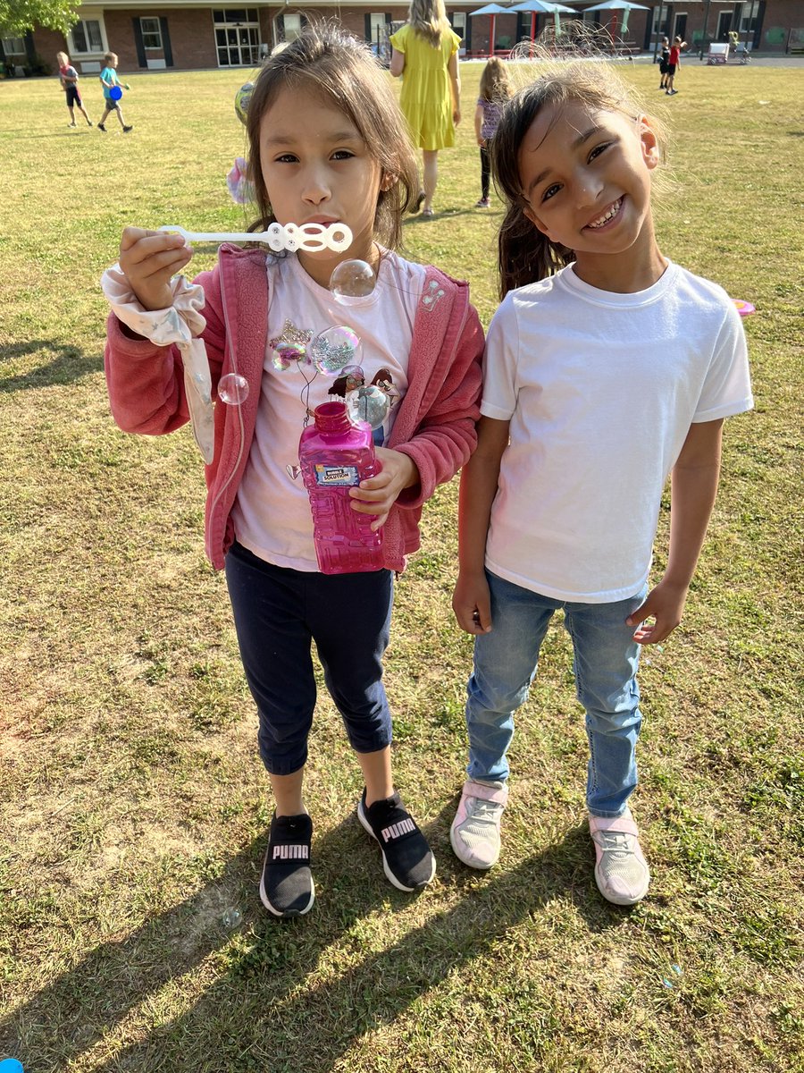 The Flamingos had lots of FUN in the SUN today ☀️ #ccpsbest #CCPSFlamingos <a href="/cullmanprimary/">Cullman City Primary</a>