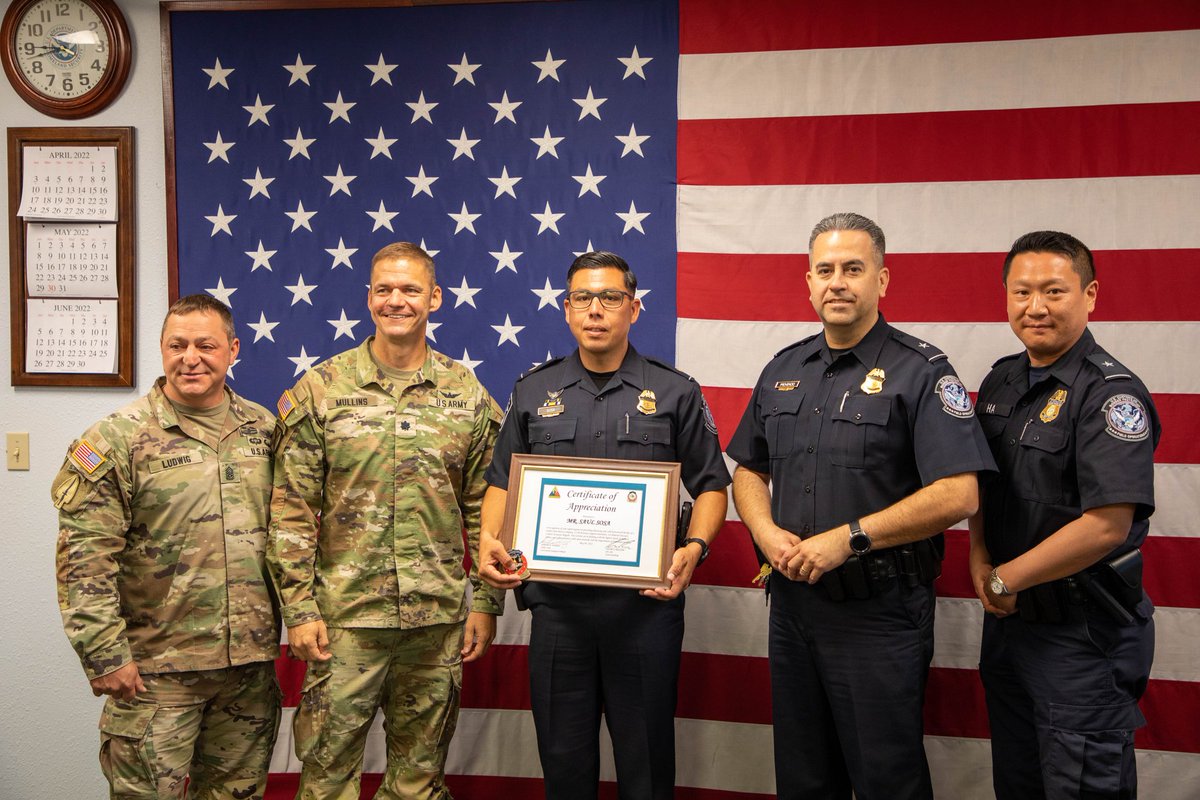 DFOElPaso's tweet photo. #ElPaso Supervisory @CBP Officer Sosa was credited for saving the life of a 20-year-old soldier whose leg was amputated in a motorcycle accident. Without hesitation he administered life-saving aid. Sosa’s actions embody #CBPs core values of Vigilance, Service and Integrity. https://t.co/tmokGZFQPR