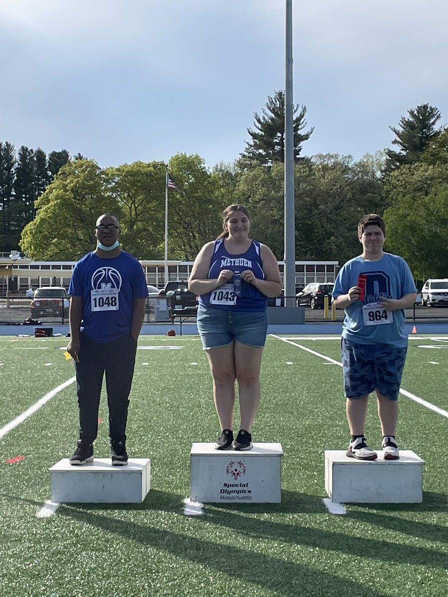 MrsWheeler_RMS's tweet photo. Dracut Unified Track hosted a Special Olympics meet. Great job by all! Lots of Middies made the podium! @RMSDracut @dracutmiddies @DracutSuper https://t.co/pziUmnS38D