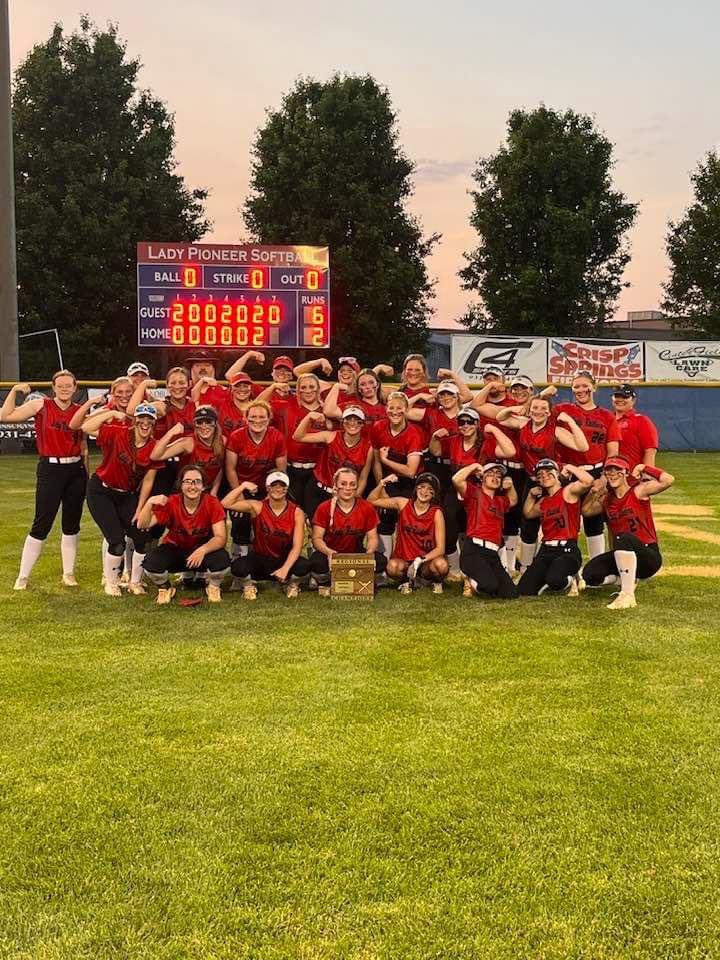 ChesnieFaryn's tweet photo. Region Champions!! https://t.co/zY29Z7YRn0