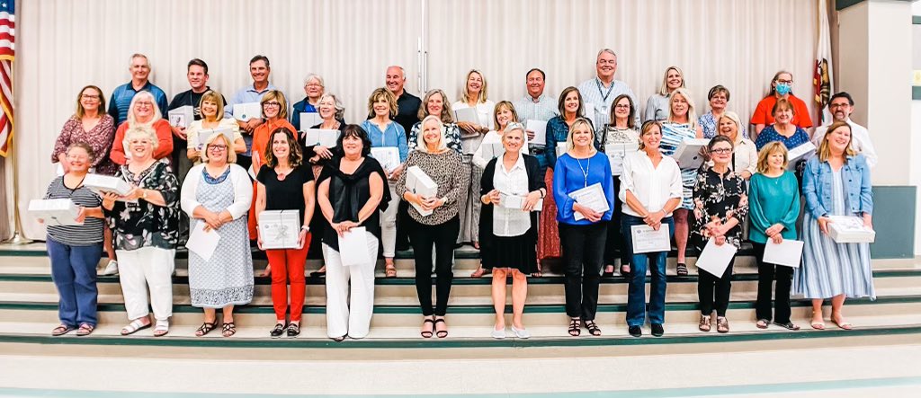 Last night, SRVUSD held a ceremony to honor, celebrate and express gratitude for our 86 staff members who are retiring this year across the District. The list includes individuals serving in nearly every certificated and classified role in SRVUSD… cont.