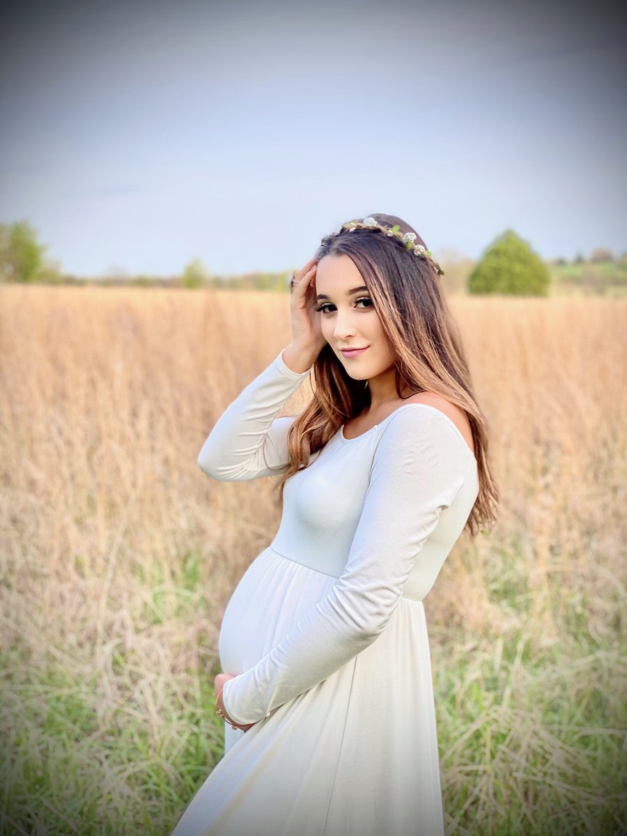 JKPhotography22's tweet photo. Beautiful mama’s to be…. https://t.co/LclpCig8za