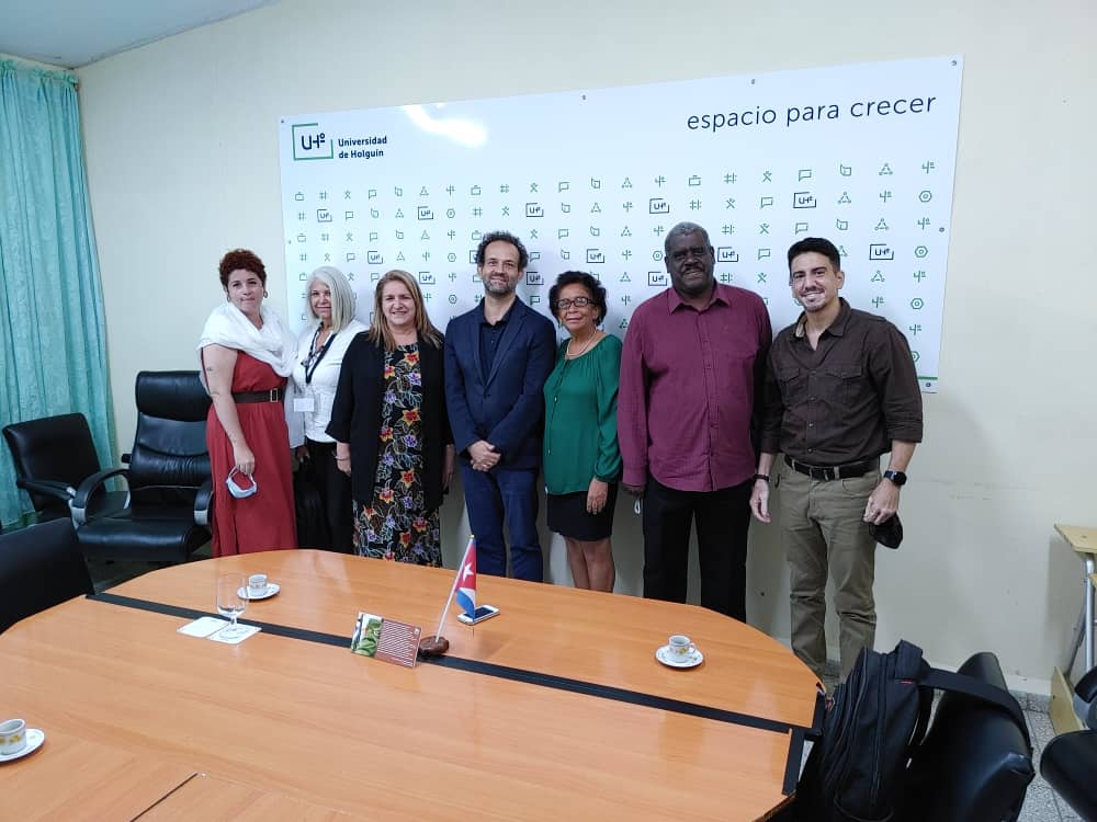 AUF_Caraibe's tweet photo. École d’été « Una Salud », à @UdeLaHabana portée par @EmbaCubaFrancia et @ird_fr
#sciencedurable #ODD #Entrepreneurship #transformationnumerique https://t.co/ioDoR8oUx7