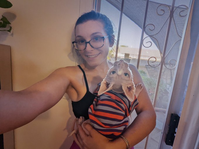 🥰 this is the nicest cat, I swear. https://t.co/TwAXJ6o9jc