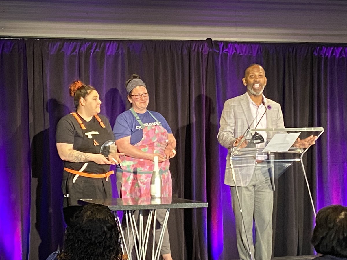 WomenAgnstAbuse's tweet photo. Congrats to the winners of #DishItUp - La Colombe’s Julie Kline (Purple Dish winner) @FoodieHallNJ ‘s Georgeann Leaming (Purple Dish Honorable Mention) &amp; Fiore’s Justine MacNeil (Purple Dish winner). We don't envy the tough decision our judging panel had to make this evening. 1/2 https://t.co/nIheklDAZj