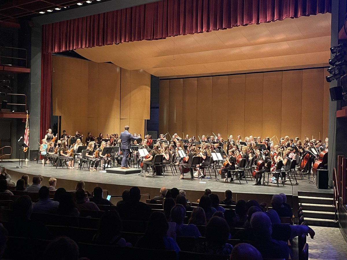 CCCSDFineArts's tweet photo. Bravo to the @CCCSD_CRS, @CCCSD_CES, @CCCSD_FRS, & @CCCSD_MS 4-6 grade Orchestra students on a beautiful spring concert performance! The future looks bright for the #CCStrings! @CCCSDtweets https://t.co/CTstxAD6FO