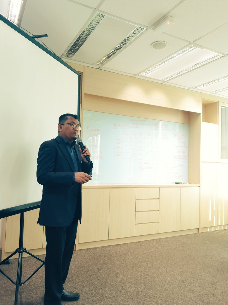 YunusYusaini's tweet photo. Hari kedua bersama warga @LLMrasmi. Kursus Peluasan #TPATA hari ini diteruskan oleh @IrDrAFirdauz mewakili @UrusetiaJ.
Dalam #PATA, Ingat 3P ni - Prncgn, pelaksanaan & pemantauan.
@MOWorks | @JKRMalaysia |@JKRCPAB |@bppacpab https://t.co/Ud1m7BqUh3