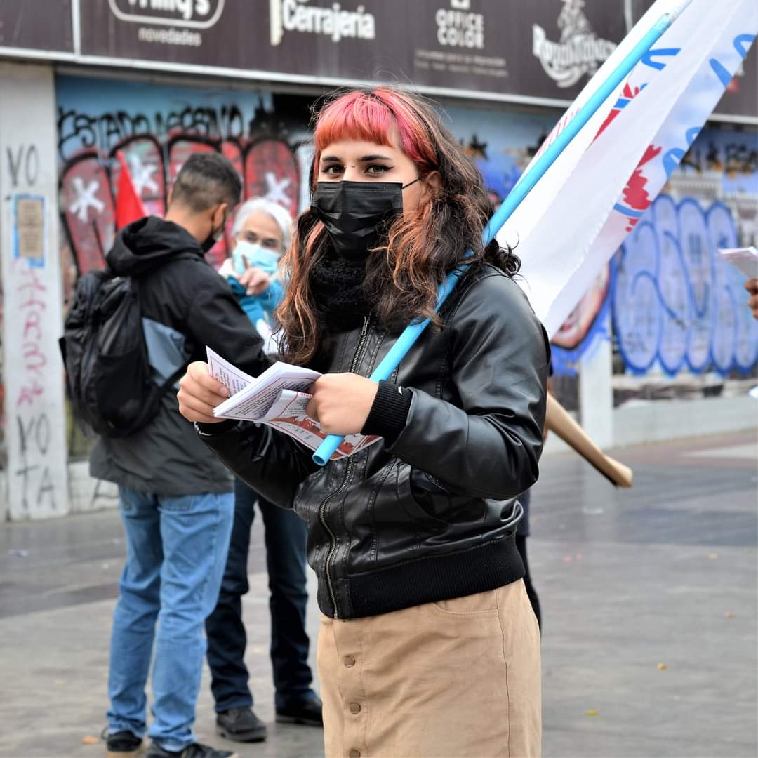 Nacha Iru☭🇨🇱 #aRefundarChile tweet media