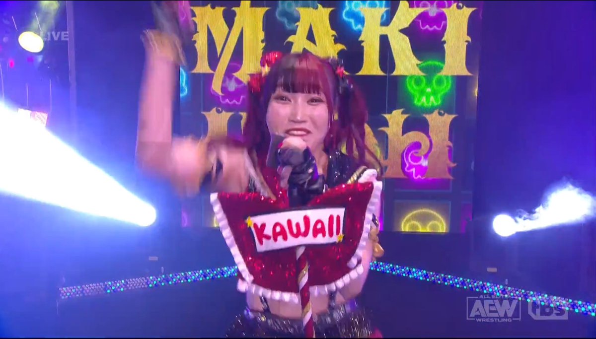 _denisesalcedo's tweet photo. MAKI ITOH IS BACK M*THERF*UCKERS! LOL #AEWDynamite  She's the joker. https://t.co/OyBMDgfJ7L