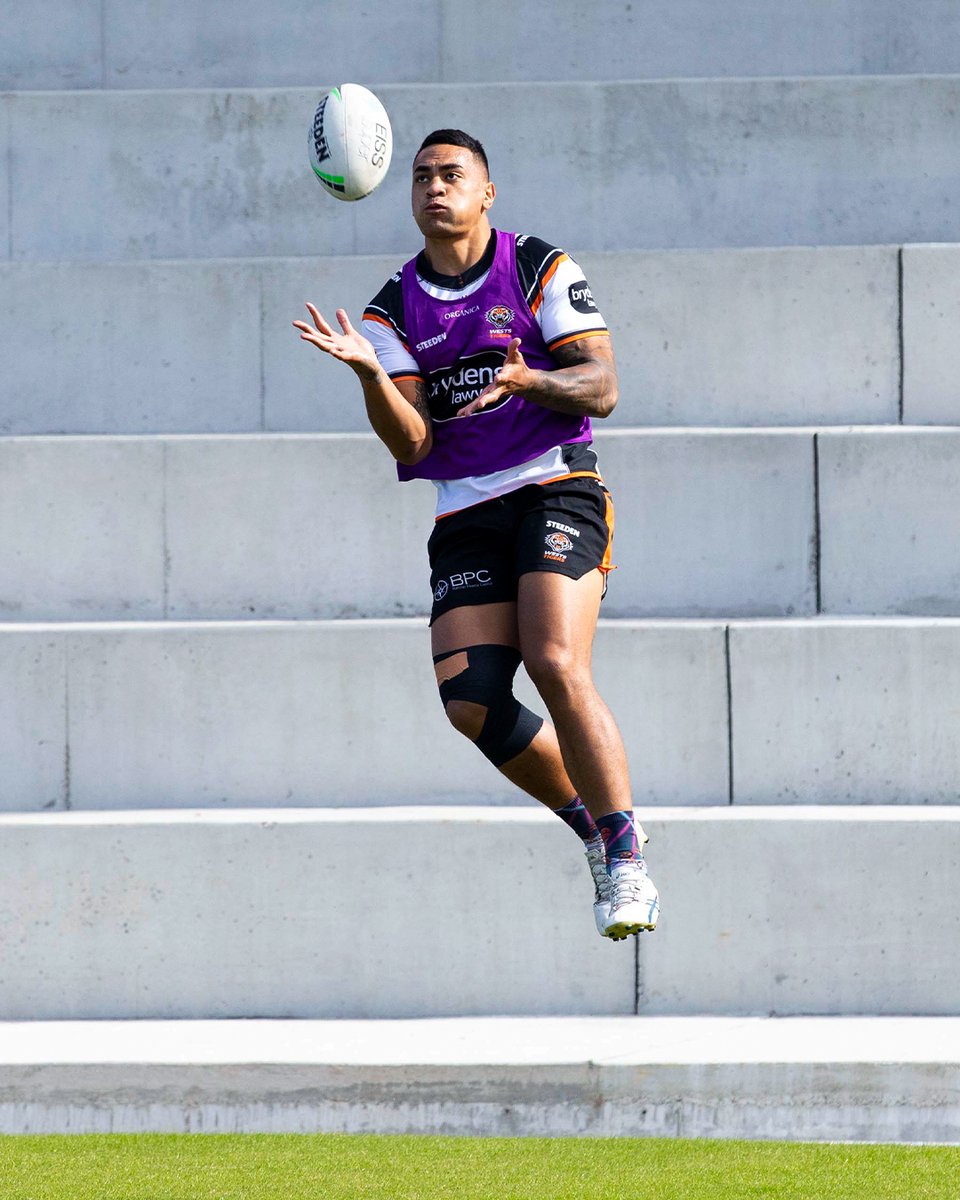 WestsTigers's tweet photo. Fa'amanu Brown also set to take on his former club in #Twaly100 π―πΆ https://t.co/XHT8fC07DO