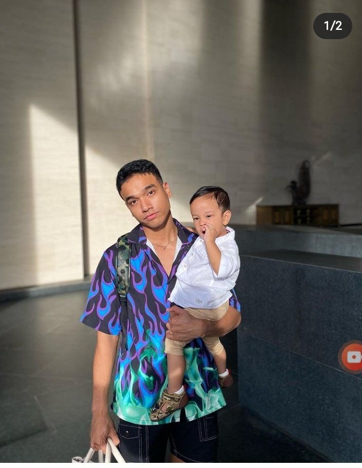 ria_nha12's tweet photo. Dai n baby shark #seGALAnya https://t.co/qGXS1nbY9A