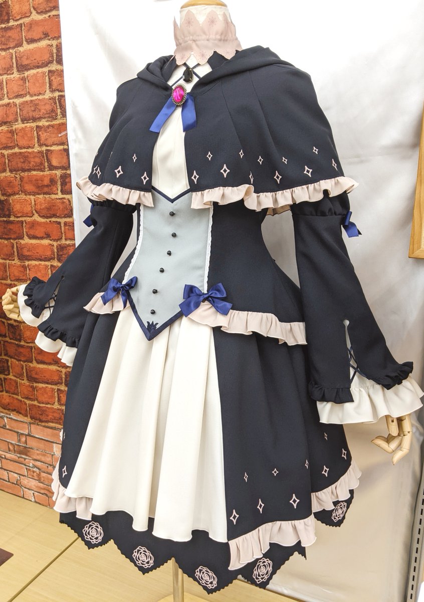 🌹衣装展示のお知らせ🌹 #ジーストア 大阪の店内奥では、 #コス