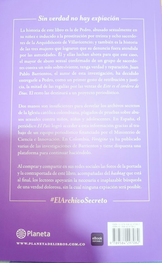 soaranicole's tweet photo. #ElArchivoSecreto #EsteeselcordeodeDios Espero que puedan comprarlo y #leerlo para que apoyemos y podamos dar voz a las múltiples #víctimas de #abusosexual,dando así a conocer la verdad de lo que son realmente las personas que utilizan de escudo la biblia,la cruz y la #iglesia https://t.co/cQKsXzNRtW