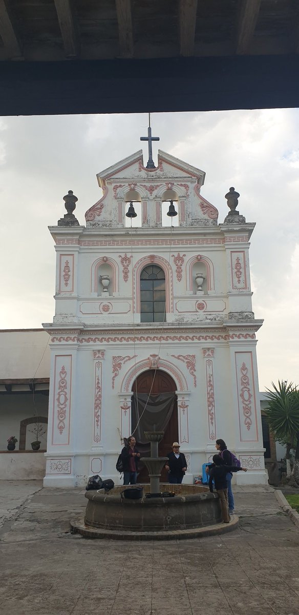 tenorvictor's tweet photo. De Ciudad de México a Toluca. Ahora grabando un cd al ensemble #ditirambo de Yurev Rivero con músicas de lo más interesante y una energía desbordante. Aún unos días para disfrutar de este maravilloso país. #quevivaméxico #grabacion #discos #vnstudio @GancedoSonia @VNmusica https://t.co/mCA4POe759
