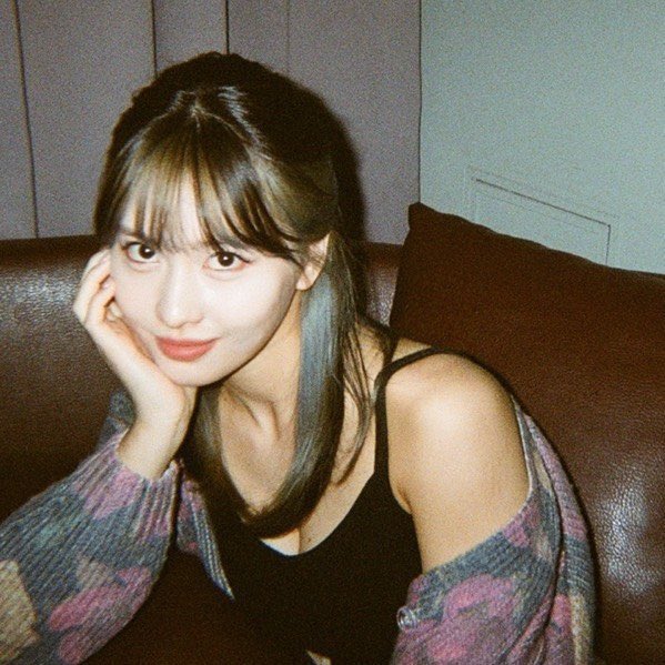 hibella_'s tweet photo. momo’s ig profile though 🥹 https://t.co/PBvkCs1Xva