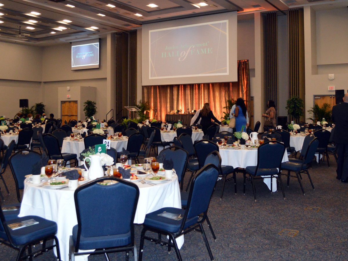 JANorthFlorida's tweet photo. Shout out to @sightsoundav for their incredible production at our Hall of Fame event. We appreciate your hard work! Thank you! 👏👏 https://t.co/jdLtAXrdtp