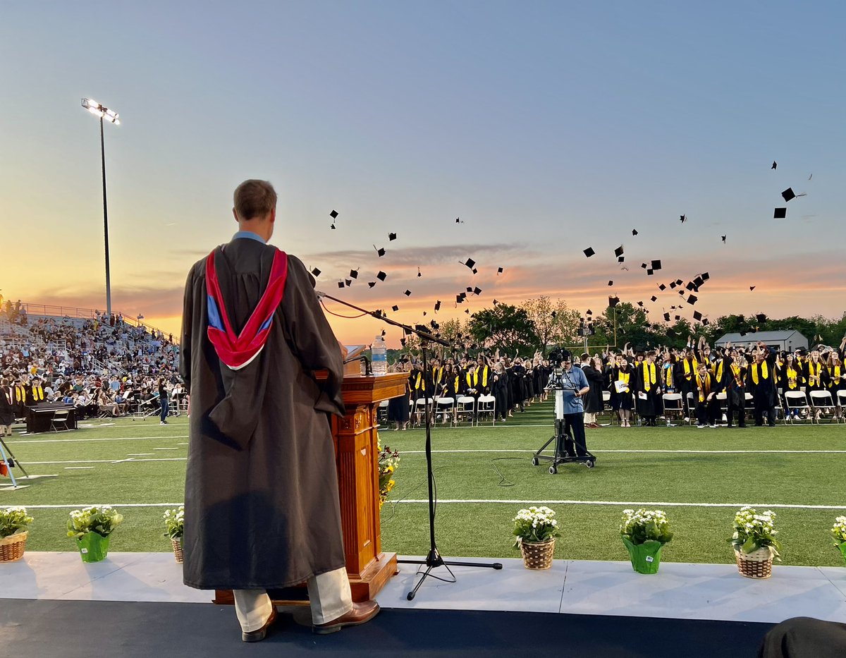 Congrats class of ‘22 <a href="/SMWestOffice/">SM West Office</a>! <a href="/theSMSD/">SM School District</a>