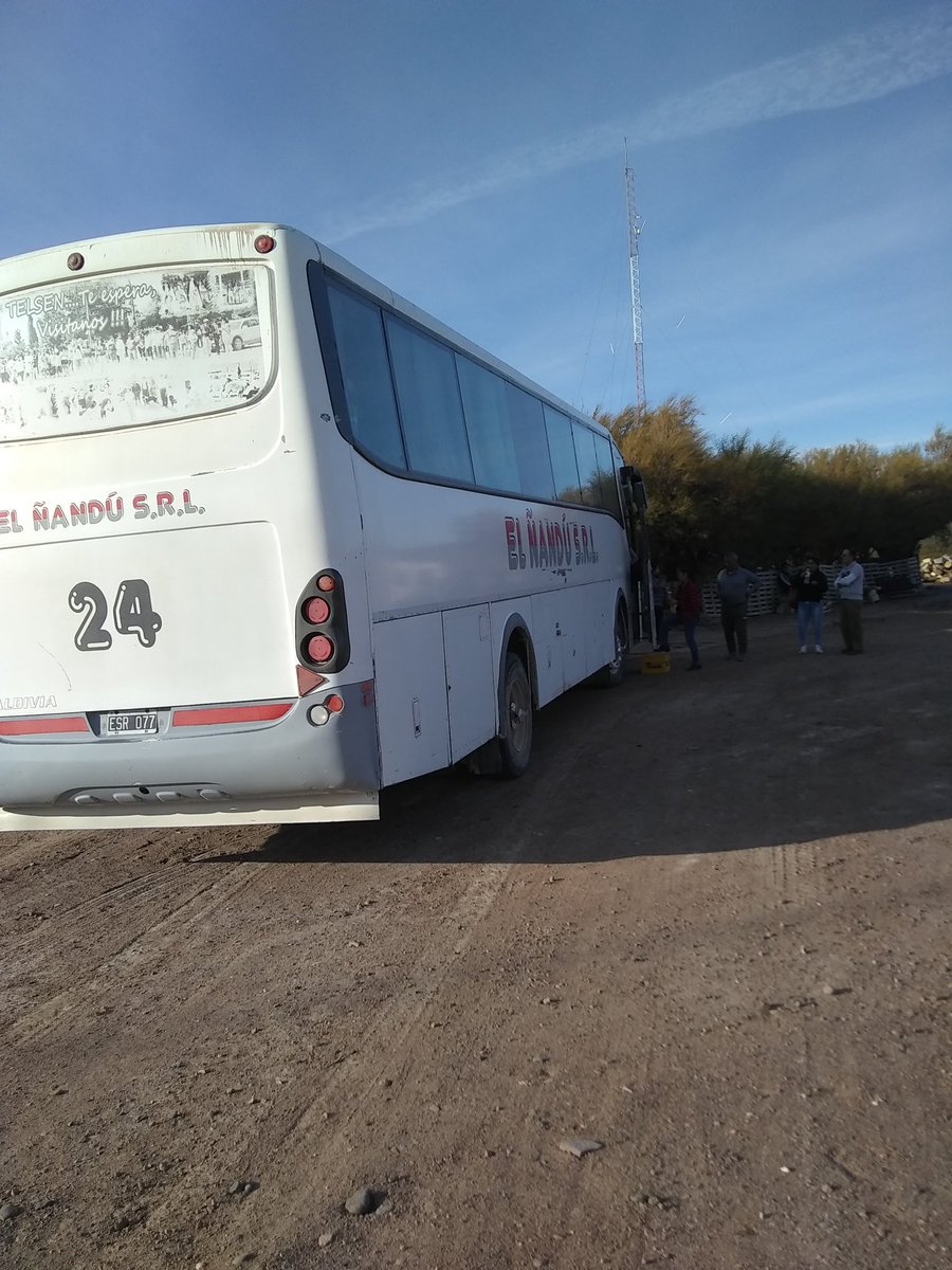 CualE7's tweet photo. Así como yo muchos se van de la #meseta a AVENTURARSE  en alguna Ciudad, los 30mil ecólogo y los políticos que operaron para dar derogar la ZONIFICACIÓN MINERA, NO LES IMPORTA, en 5 meses NADIE FUE a la #meseta con otro proyecto. @WIMArgentina @MiningWatch https://t.co/9ujzGKxh1v