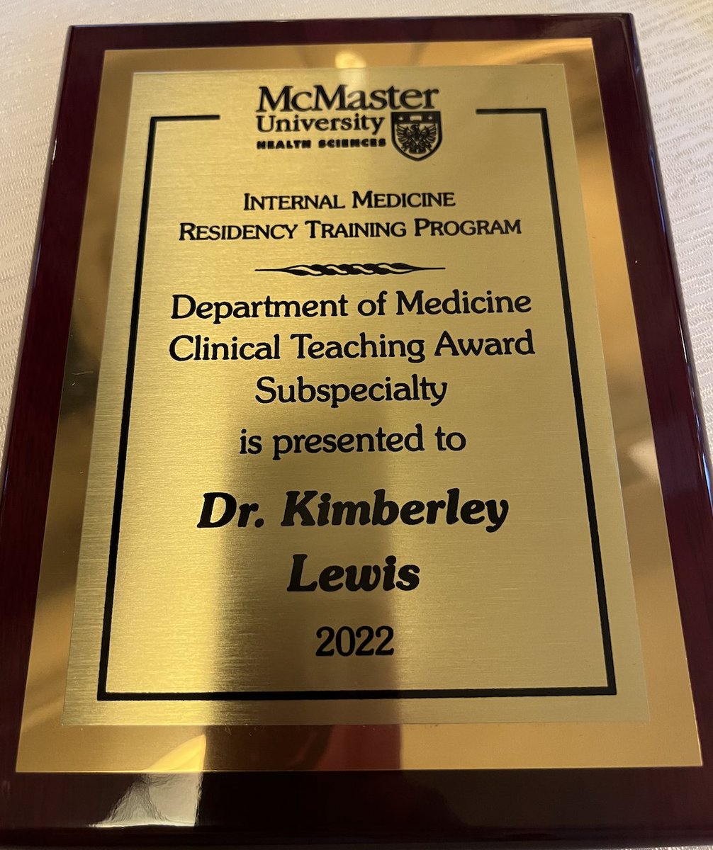 Thank you to the @McMasterIntMed residents for this award! I feel honoured to play a role in your ICU & PoCUS education. This is one of the best awards I have ever received. Keep being curious and asking q's, & I promise, I'll always be there to work on the answers with you.