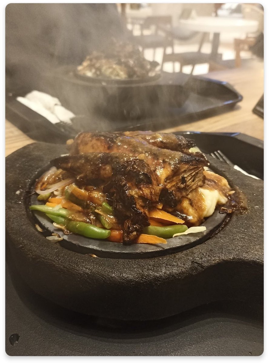 TheSizzle1's tweet photo. Yummy meals served at our outlet @FoodStudioSL @ColomboCityCenter https://t.co/QAuBXKgj2H