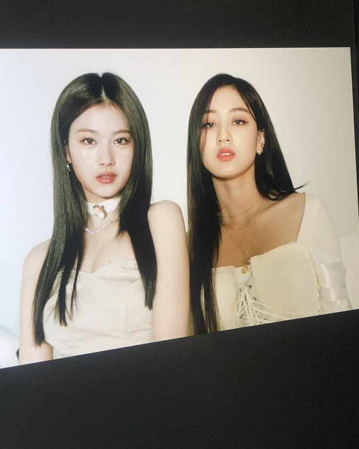 FTFevSXVIAI2630?format=jpg&name=medium