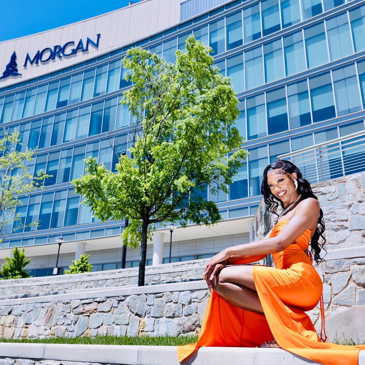 jaaayyllaa's tweet photo. To THEE ILLUSTRIOUS NATIONAL TREASURER , Thank you for allowing me to finish what I have started🎗
In just days you will soon start, yet another Beautiful Journey 🧡
•Photographer📸 @randybrent_
•MUA💄@grlfaces
#morganstategrad #GradSZN #MorganGrad2k22 https://t.co/SrK9YOvAWv
