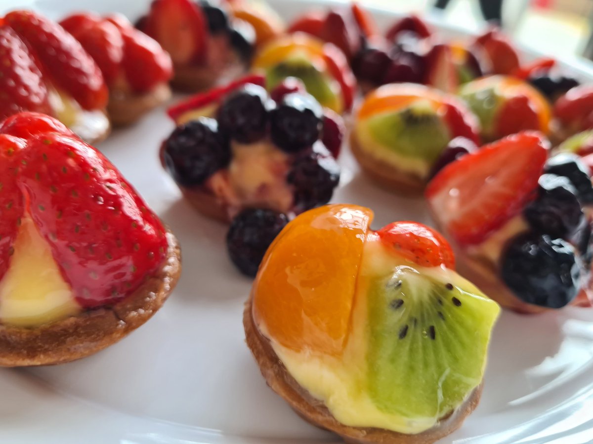 Jenny Brown (@jennybrownqld) on Twitter photo If you're at Harry Perkins QEII today, stop by to see Deepthi and myself at our <a href="/NEBiolabs/">New England Biolabs</a> trade display in the foyer for a yummy fruit tart before they're all gone! <a href="/neba_wa/">Deepthi</a> <a href="/PerkinsComms/">Harry Perkins Institute</a> If you're at Harry Perkins QEII today, stop by to see Deepthi and myself at our <a href="/NEBiolabs/">New England Biolabs</a> trade display in the foyer for a yummy fruit tart before they're all gone! <a href="/neba_wa/">Deepthi</a> <a href="/PerkinsComms/">Harry Perkins Institute</a>