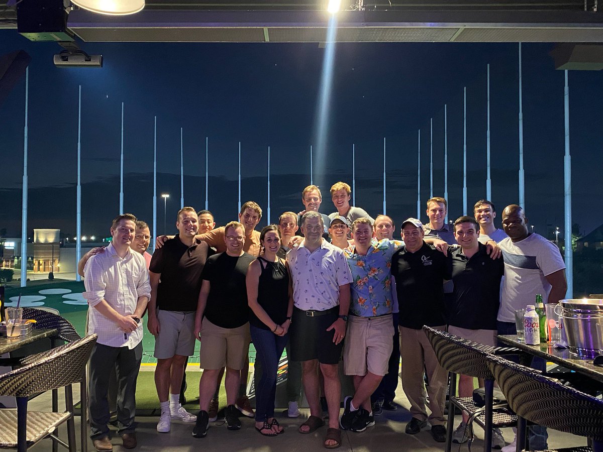 Rick_Hoefling's tweet photo. CommutAir is about culture and values.  It’s about family coming together to become something amazing.  Its a great night in Houston tonight. Thank you for being part of this incredible journey. Welcome aboard to our newest members of our C5 family! https://t.co/hIX5mPAVfq