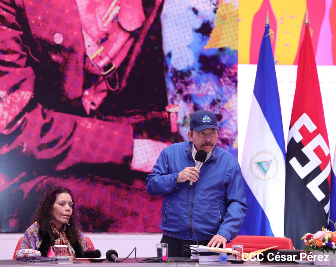 ExpePublico's tweet photo. 📍#SOSNicaragua

"No nos interesa ir a esa Cumbre" 

"Ir a esa Cumbre es ir a llenarse ya sabemos de qué"

Desairado por #EU,  Ortega reacciona ante posibilidad de ser excluido de la Cumbre de las Américas, junto a #Cuba y #Venezuela 

Lee + de la Cumbre: https://t.co/kL01ekHUnz https://t.co/hE4OwxnfKJ