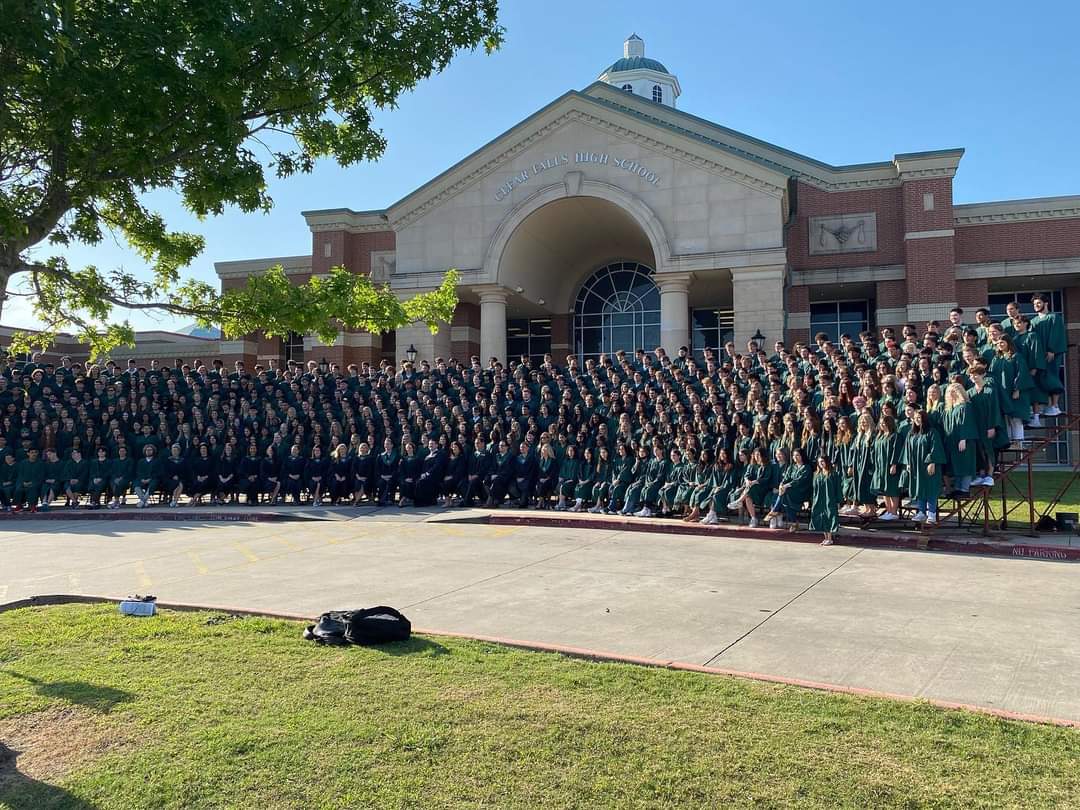 CFHS_Knights's tweet photo. Clear Falls Class of 2022! https://t.co/oqla2A9rJ3