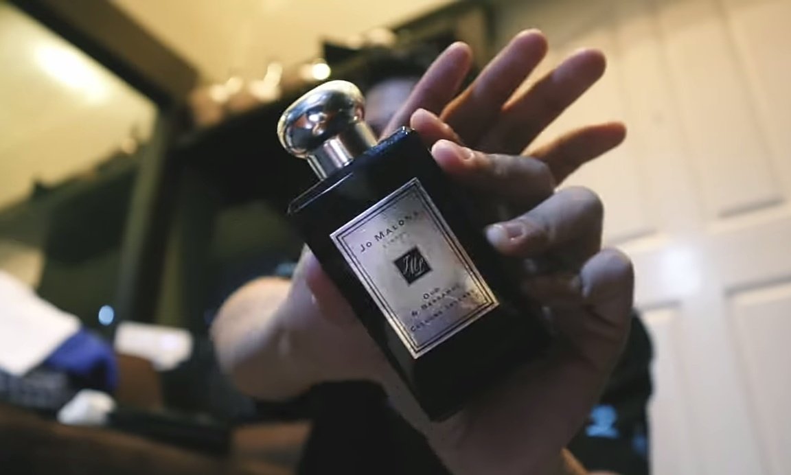 MayAnnSuarez3's tweet photo. Now I know why you smell so expensive JUNARD! e expensive naman pala talgaaaa 😭

Gucci Guilty Pour Homme:
 128$
Jo malone london perfume:
75$ https://t.co/26drtKYNGj