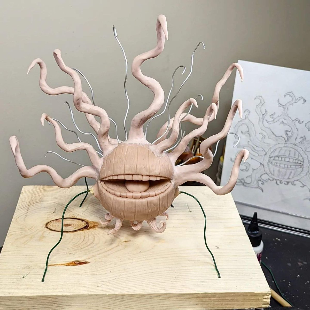 SculptSomething's tweet photo. What do you think so far? This part is taking way longer than expected. I didn't realize how many limbs/tentacles I added to GOR 😆 
 #sculpt #sculpting #clay #diy #cosclay #cosclayusa #sculpey #sculpture #ilovecosclay #handmade #artwork #clayartwork #sculptsomething #diy #wip https://t.co/wkPwtgVJkh