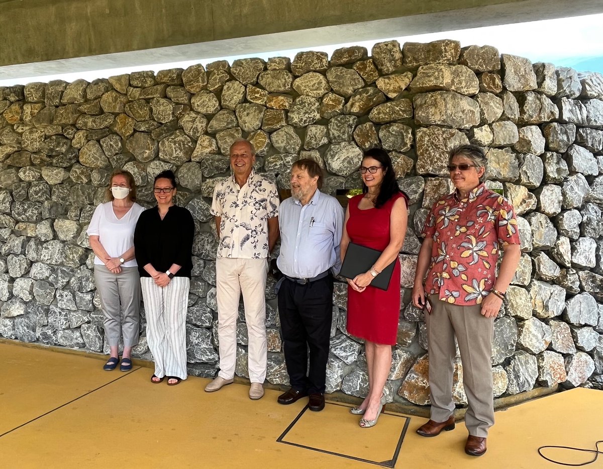 OISTedu's tweet photo. This morning we unveiled a plaque to commemorate and honor Liz and Ken Peach, retired executive at OIST for their generous #donations to OIST from 2015-2022. Their donations provided critical flexible funds in supporting various initiatives in the first #10YearsOfOIST. Thank you! https://t.co/cXNj7g7hS3