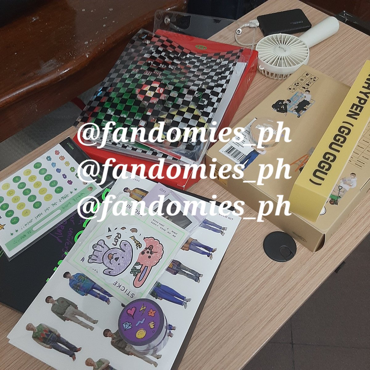fandomies_ph's tweet photo. [#fandomies_updates]

Hello! BTS Deco Kit 2ND PO, TXT Deco Kit and Ggu Ggu Package are here! Shipments will be slightly slow bcos i am currently recovering from a hand injury :( 

I already ask my sister to do the video unboxing 🌸 I will dm the items condition later 😊 https://t.co/3riGkc0P4z