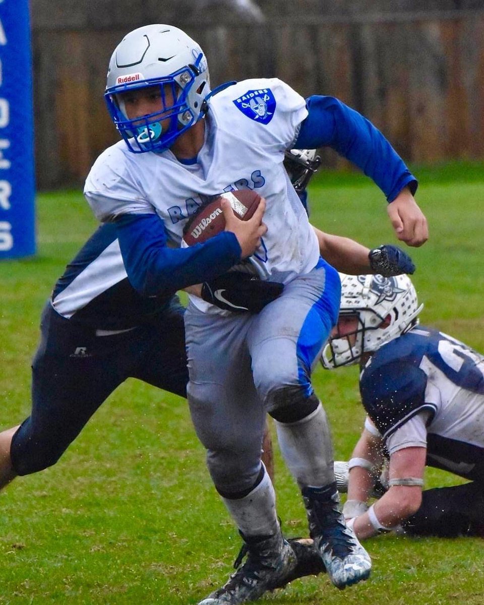 The_WHSFL's tweet photo. @GP_Football and @op_footballwpg kicked off spring ball in exciting fashion tonight! Here’s some shots from the varsity game, which ended 6-6 after a TD reception from Daniel Audit with 15 seconds left! 📸 @mikestill94 https://t.co/5YsJfKtSGn