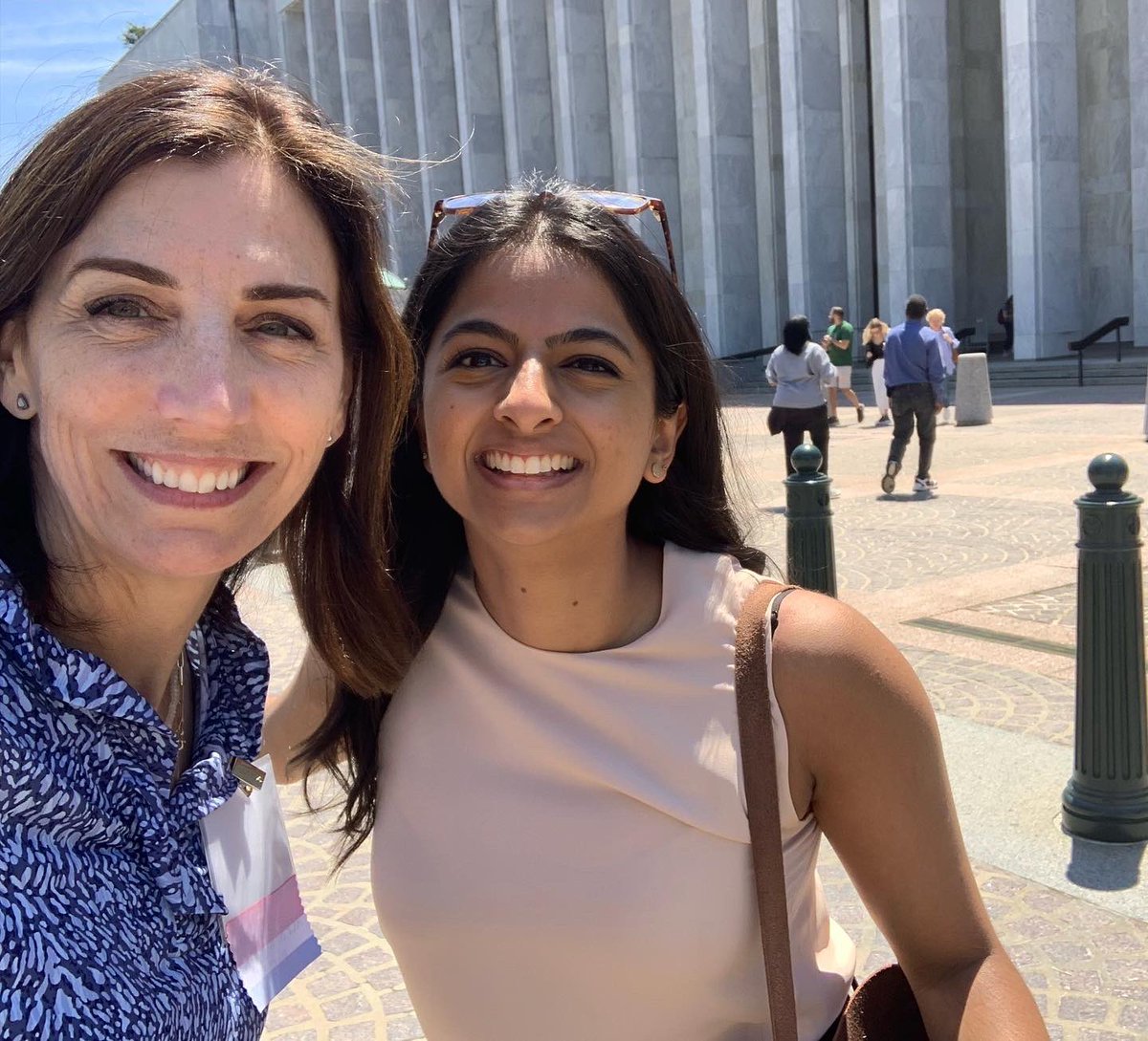 kristy_abraham_'s tweet photo. ACP’s 2022 Leadership Day is back in Washington DC this year to advocate for @ACPinternists priorities with Congress! #ACPLD https://t.co/msKcG7wvoM