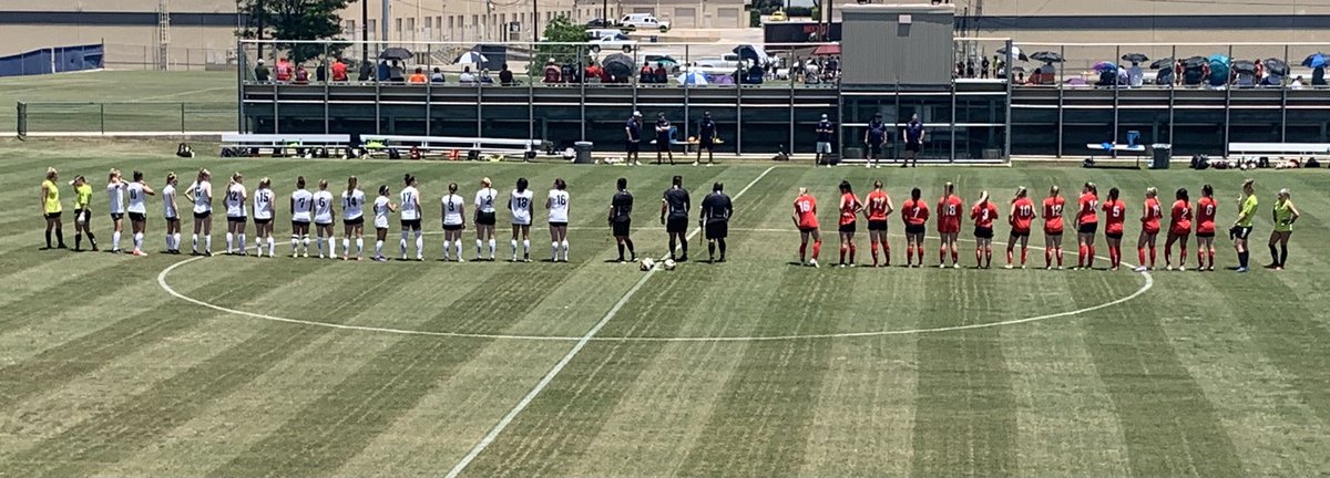 WhitneyT_22's tweet photo. Very grateful for the opportunity to play in the @tascosoccer senior all star game representing region 1! These girls and coaches are amazing and I am so blessed to be able to play and represent region 1! We are so happy with the hard fought, 2-1 win https://t.co/eB3y8ZKxGI