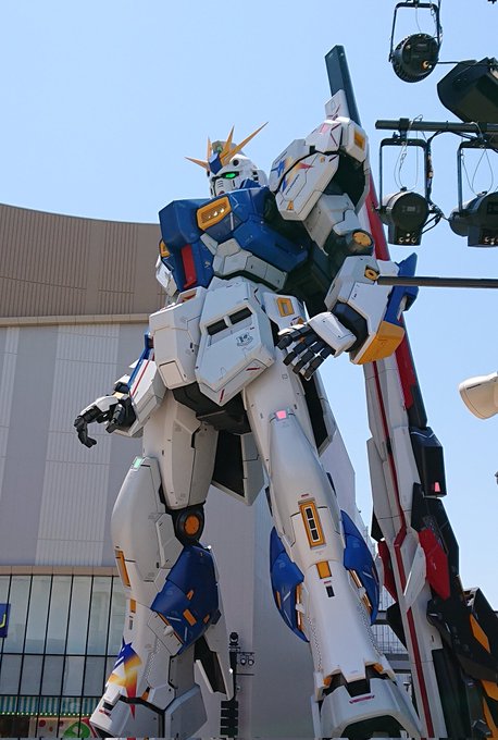 ふと思ったけどRX-93ffνガンダム、スパクロが生きてたら速攻参戦させてただろうなって 