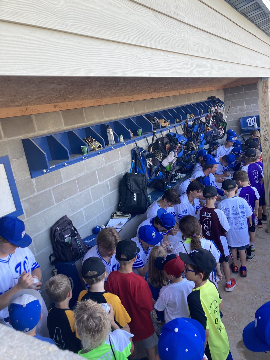WHSBaseballMN's tweet photo. Great way to honor our seniors with 500+ fans in the stands &amp; WAA Day! Pitched, hit, &amp; fielded well in the 18-0W over Irondale! 19 guys played,12 different guys with hits. 💣s by @EvanBenetti &amp; @ColeErickson11 &amp; 2 doubles from @SamMohs5 @GPrestholdt &amp; @VinceKlund combined shutout https://t.co/DsQvy2EwYg