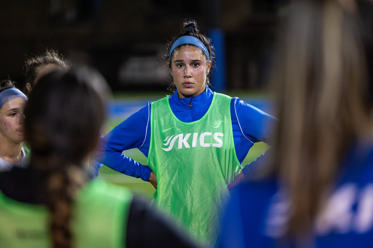 Scenes from the training ground! Home Opener this Sunday 7pm @delasalleinstitute be there!! 

#KICS #Path2Pro #35th #WeAreChicago #FutbolFememenino